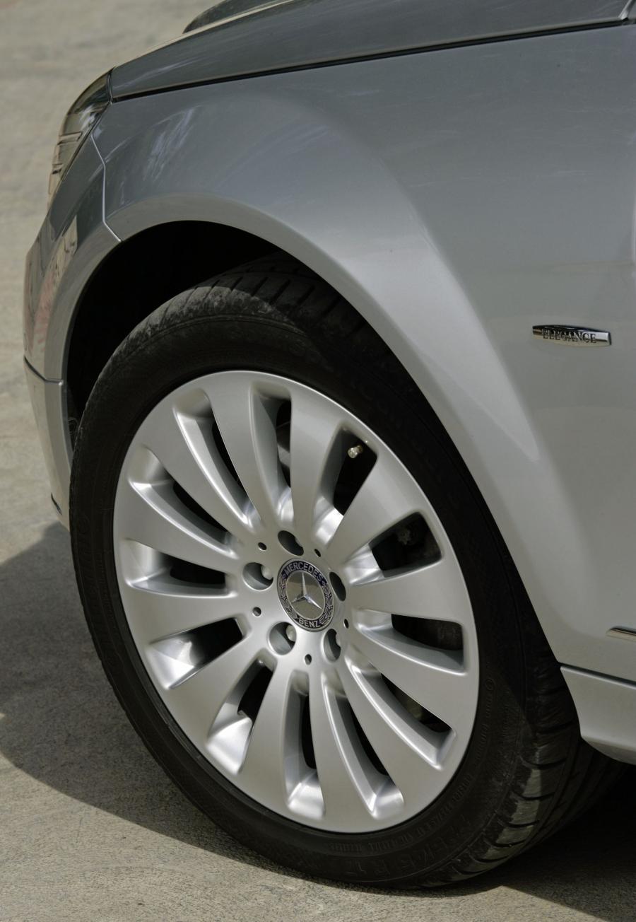  Mercedes-Benz C-Class 2007 года  (фото 68 из 413)